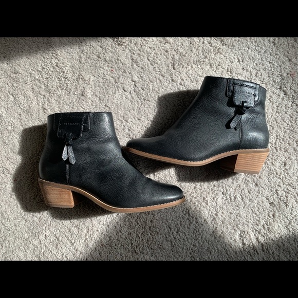 Cole Haan- Womens Booties size 5.5 - Picture 2 of 5